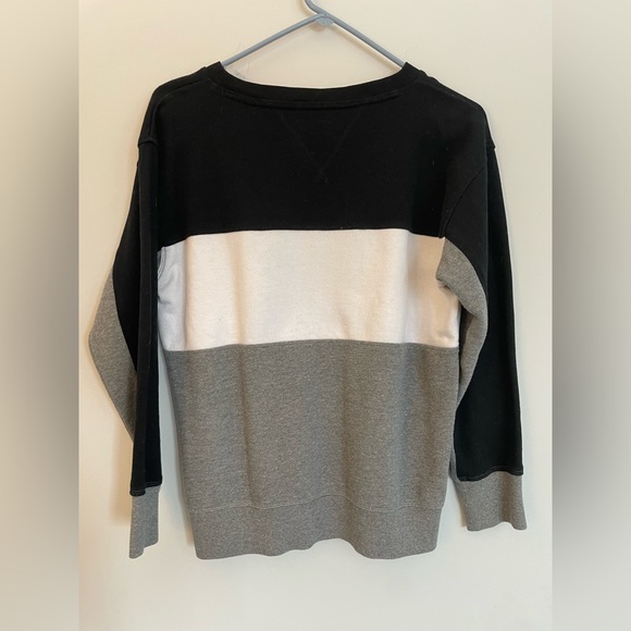 Tommy Hilfiger Sweater - Picture 2 of 3